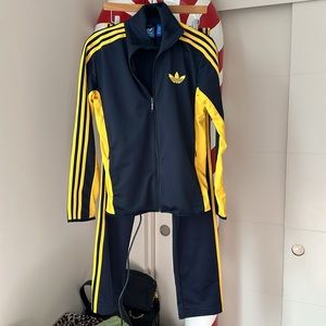 Adidas Designed-2-Move Track Jacket and pants size : jacket/S, Pants/M